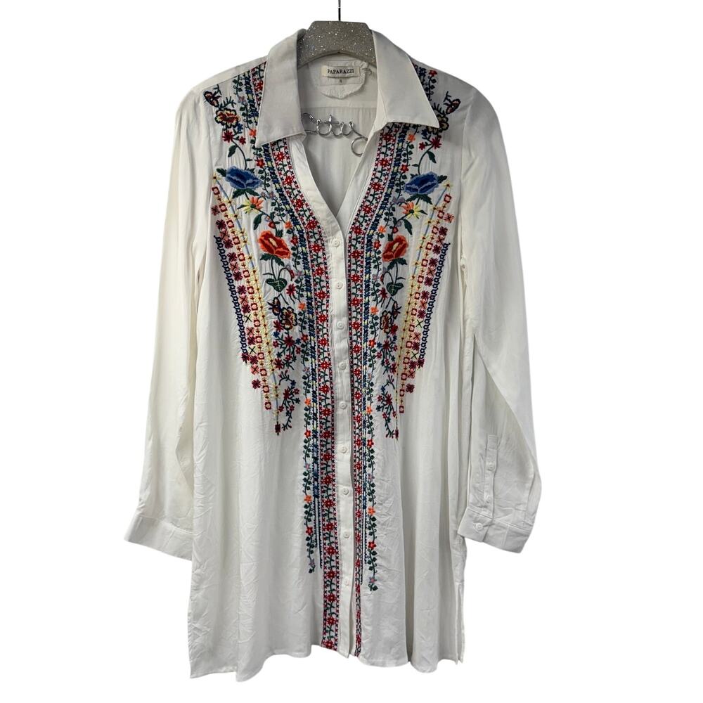 Paparazzi Embroidered Tunic White Small V Neck Button Front Long Sleeve